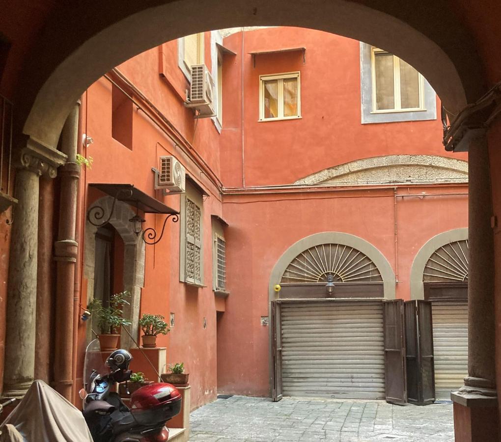 La Casa Blu Nel Cuore Storico Di Napoli المظهر الخارجي الصورة